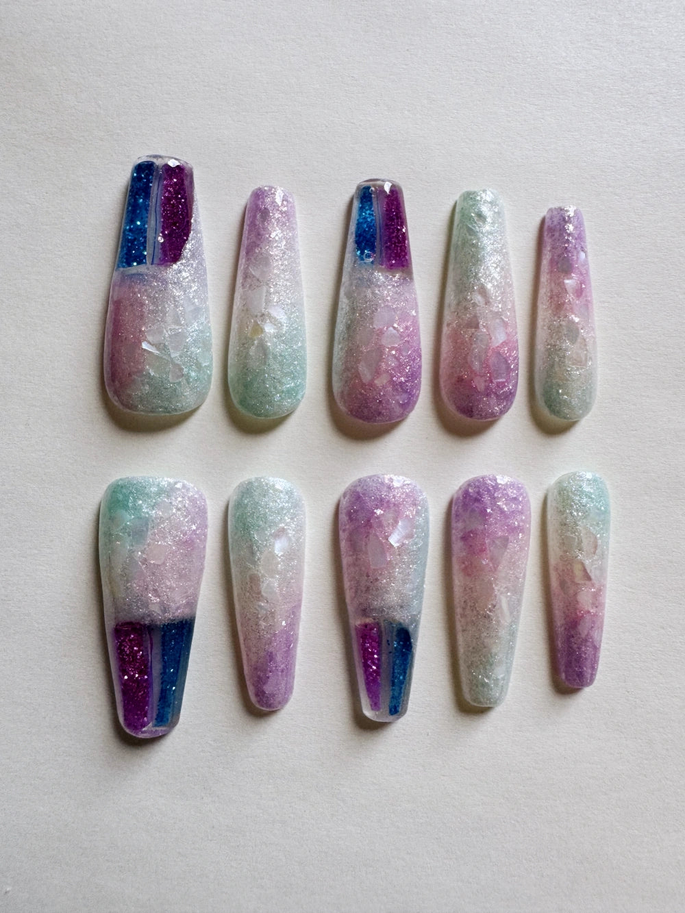 Illusion Hand Drawn Acetic Acid Broken Shells Dual Color Flowing Sand Nail Art