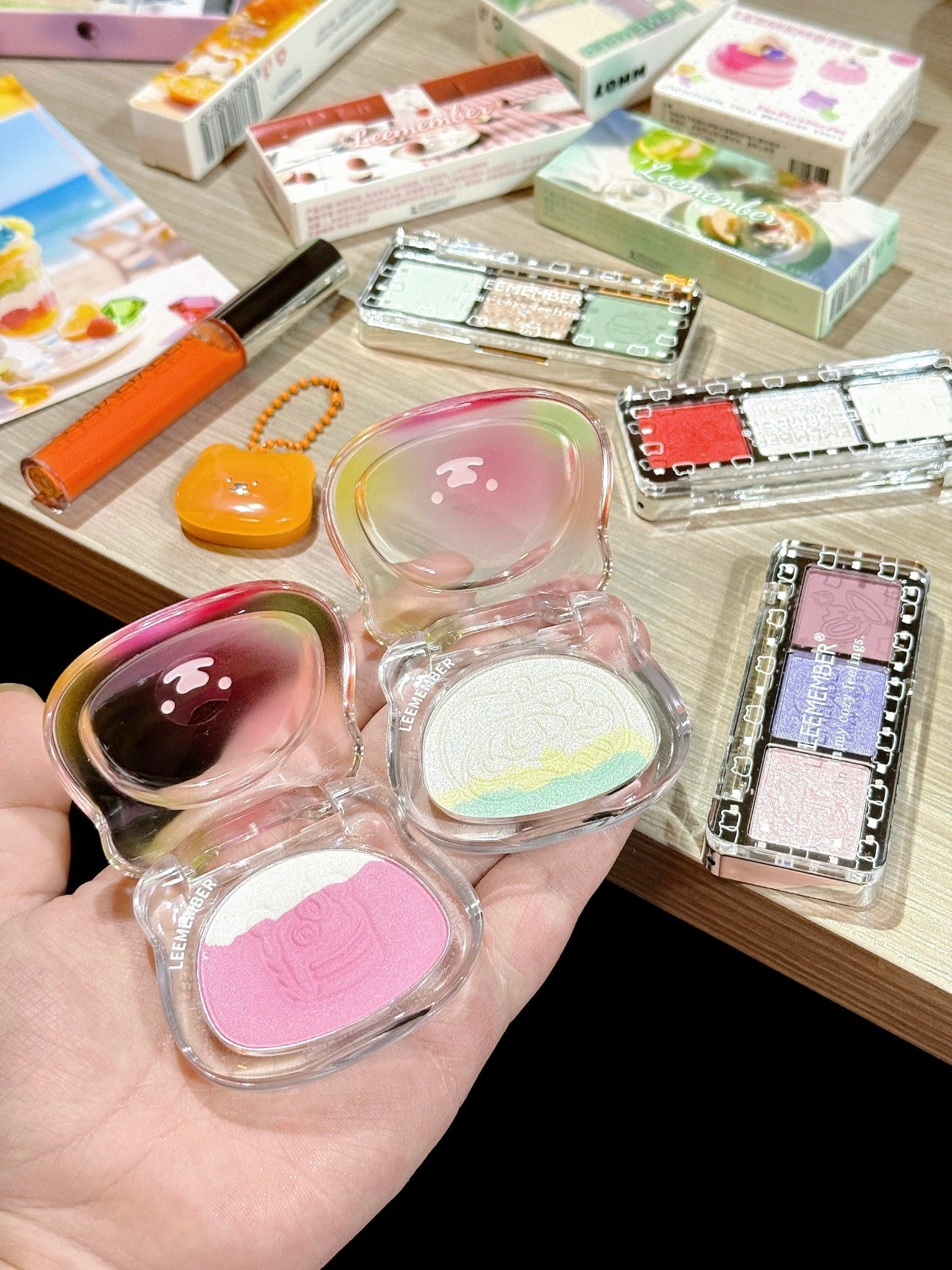 LEEMEMBER Tri-color Eye Shadow 4.8g