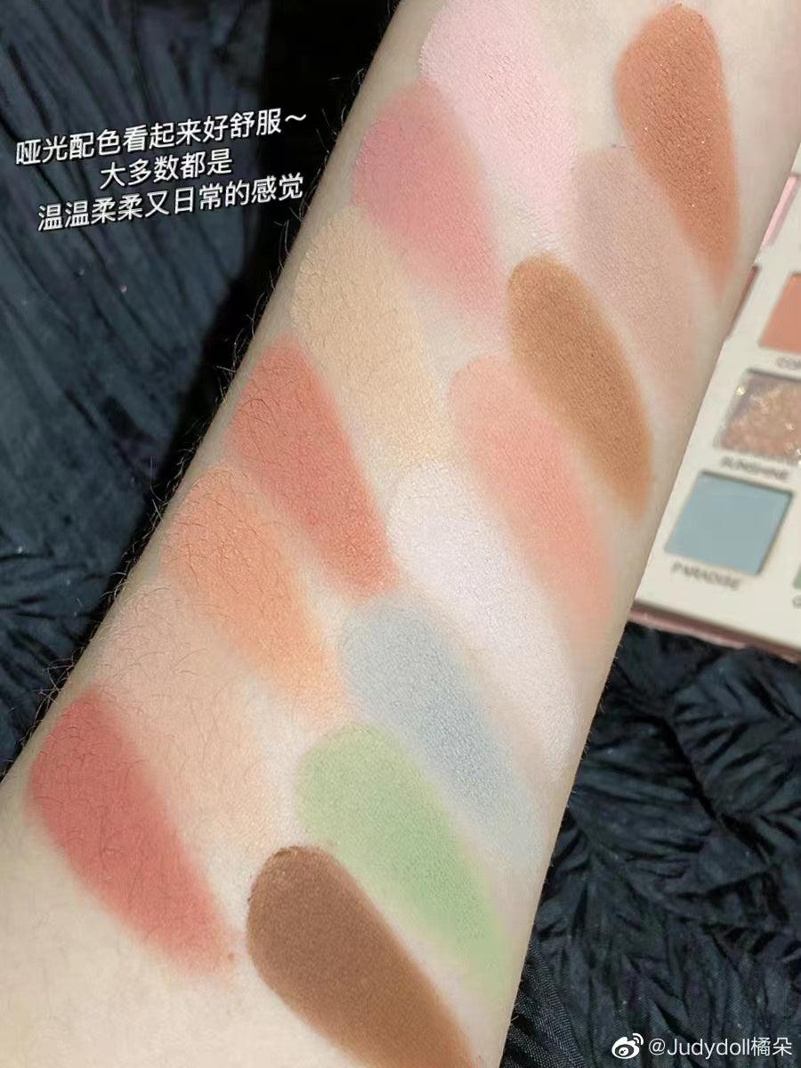 Judydoll Pink Lake Paradise 20 Colors Eyeshadow Palette JD09F - Chic Decent